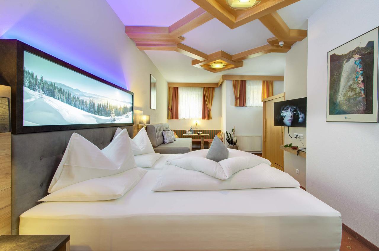 Alpinstyle Hotel Ischgl Exterior photo