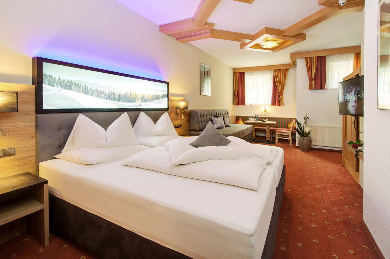 Alpinstyle Hotel Ischgl Exterior photo