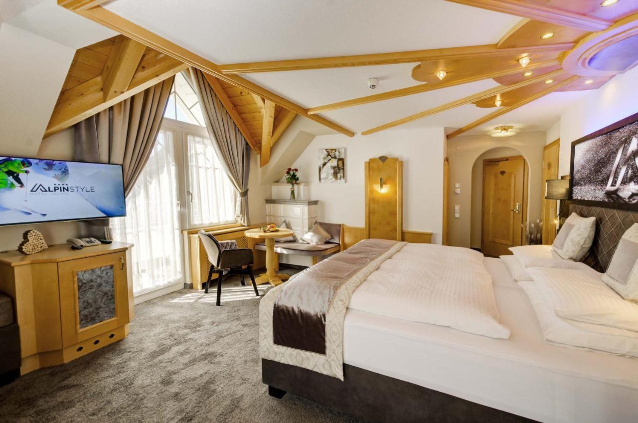 Alpinstyle Hotel Ischgl Exterior photo