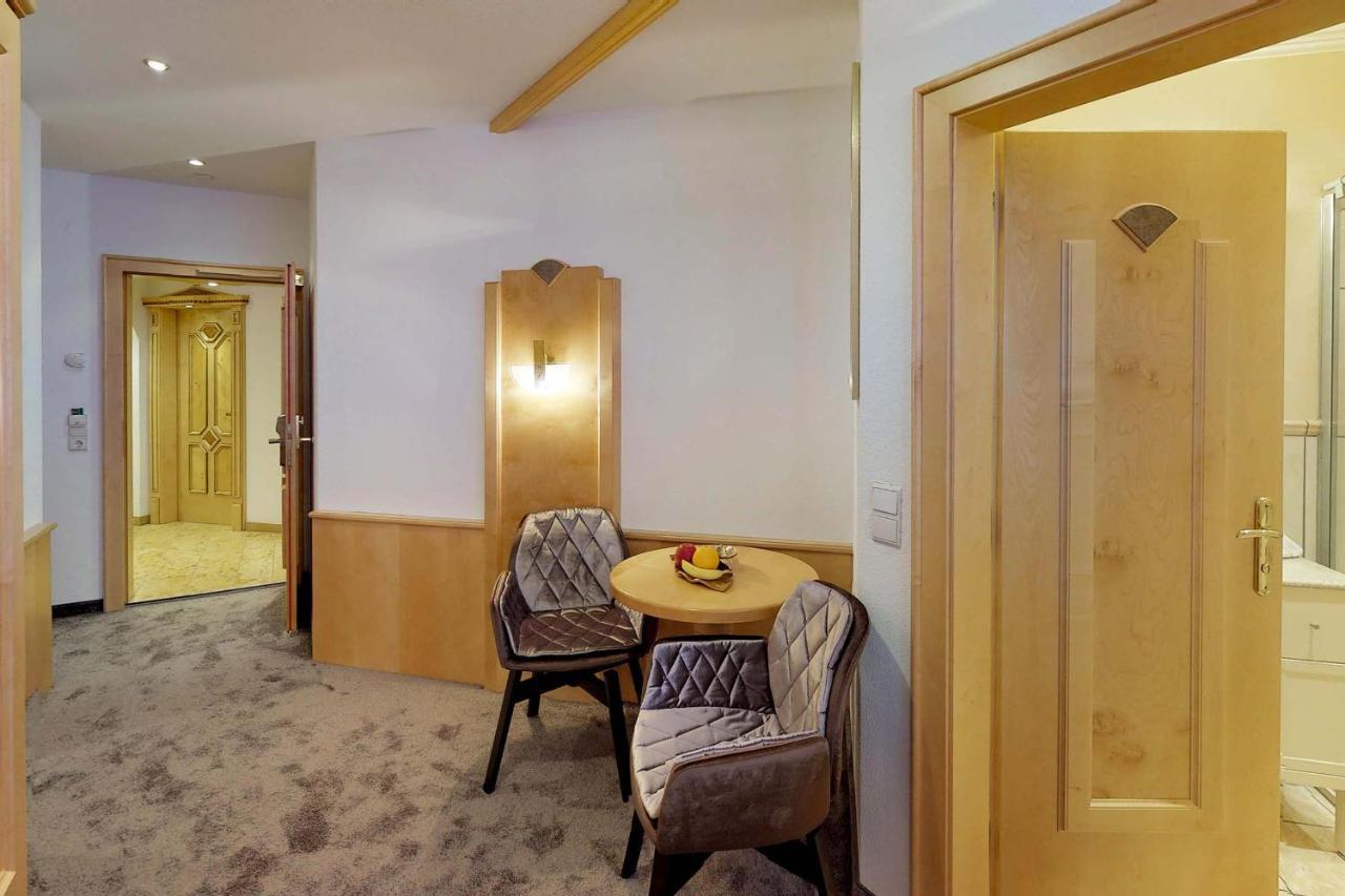 Alpinstyle Hotel Ischgl Exterior photo