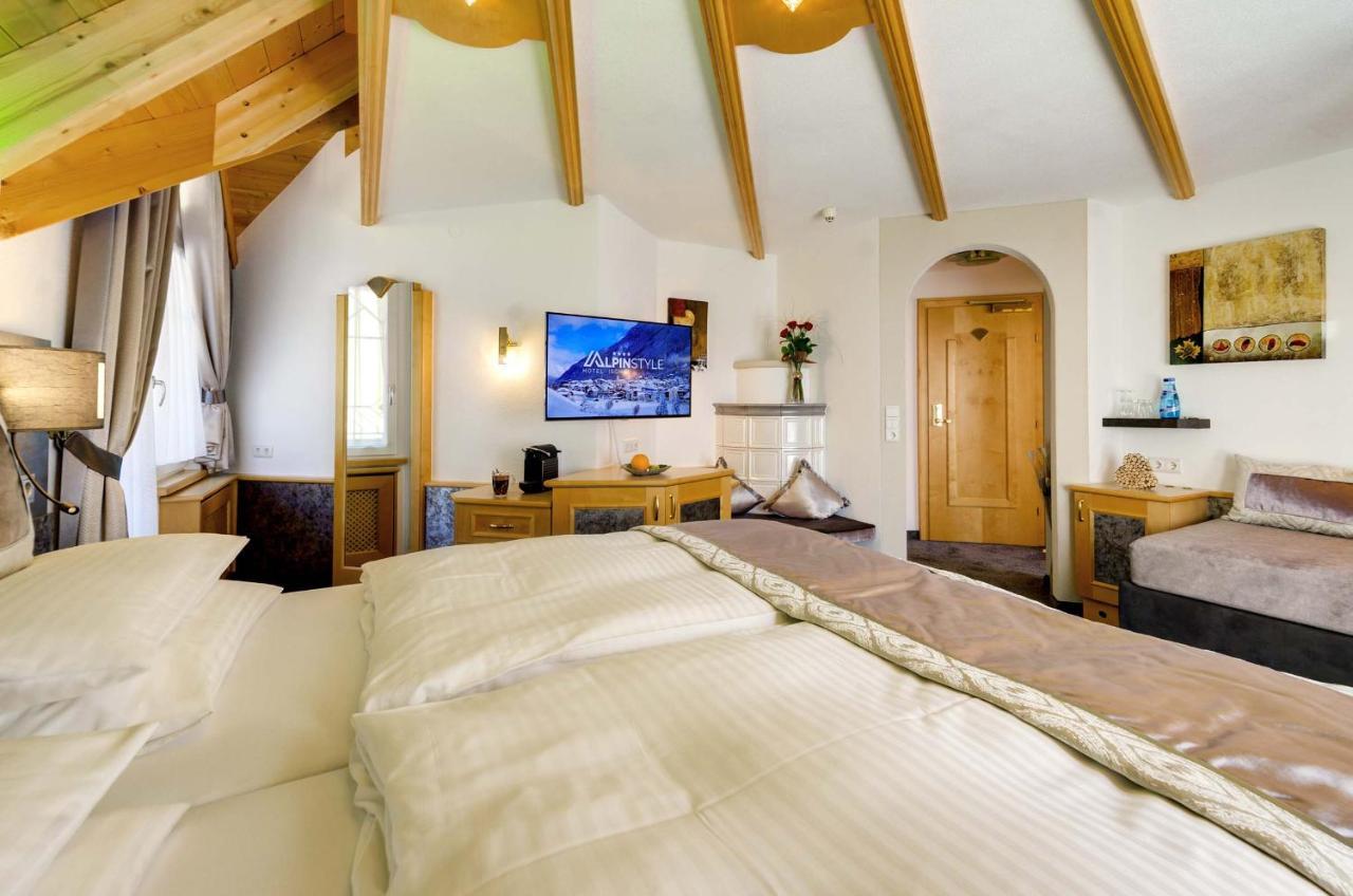 Alpinstyle Hotel Ischgl Exterior photo